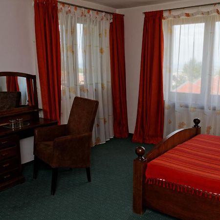 Pension Stejeris Brasov Exterior photo